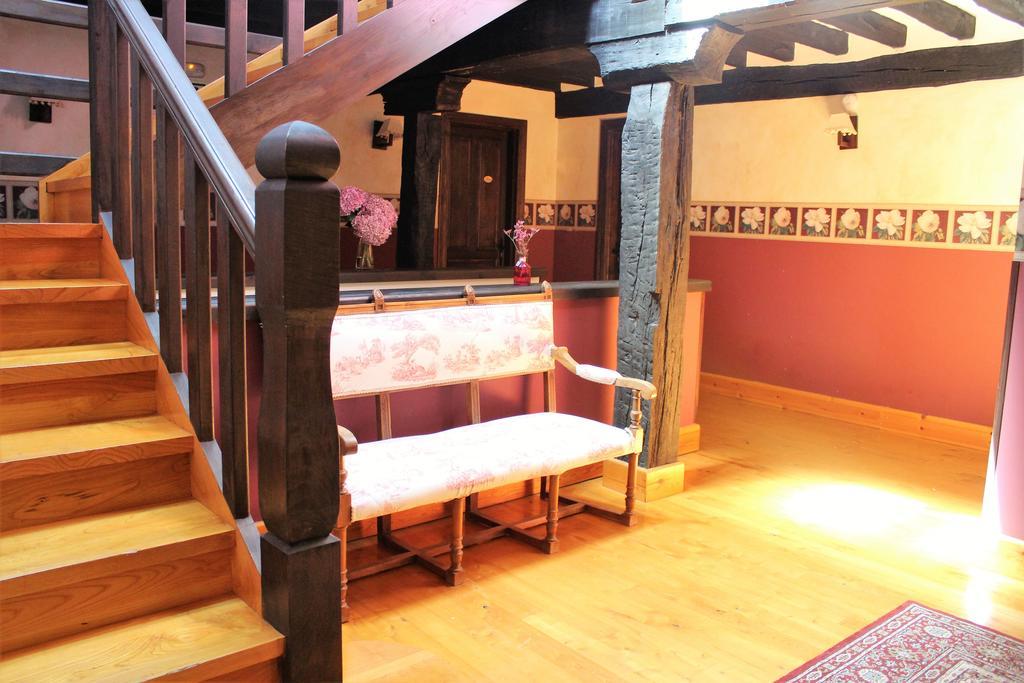 Hotel La Casona De Suesa Esterno foto