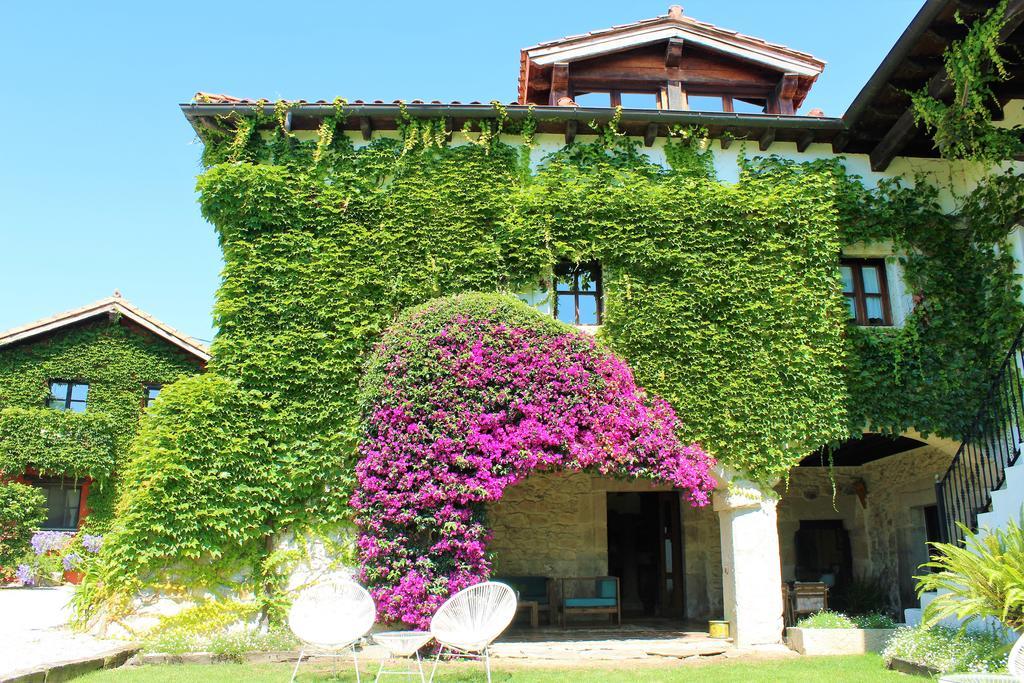 Hotel La Casona De Suesa Esterno foto